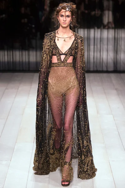 Look 34
